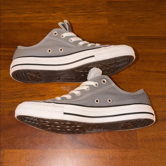 Converse 554880F ladies US 8 Chuck Taylor Double Tongue Low Top Ox Gray NWOT - Picture 9 of 10